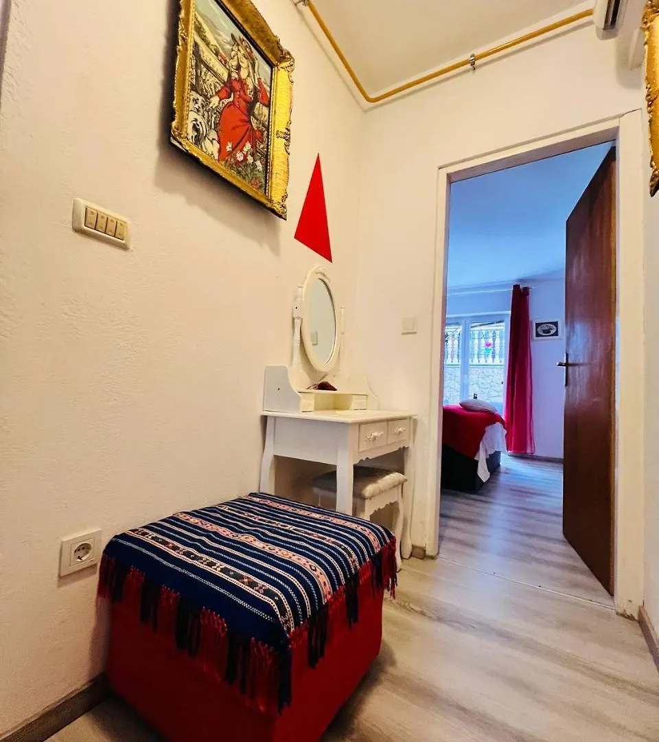 Appartamento Mira Pola Croazia